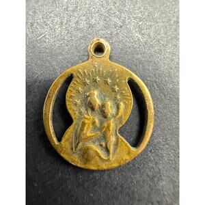 Vtg Catholic Jesus Sacred Heart Our Lady of Mount Carmel Medal Gold Tone Pendant